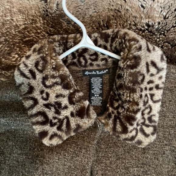 Alexandra Bartlett ~ Medium ~Wool Sweater Jacket, w/Leopard Print Collar + Cuffs - Picture 9 of 12
